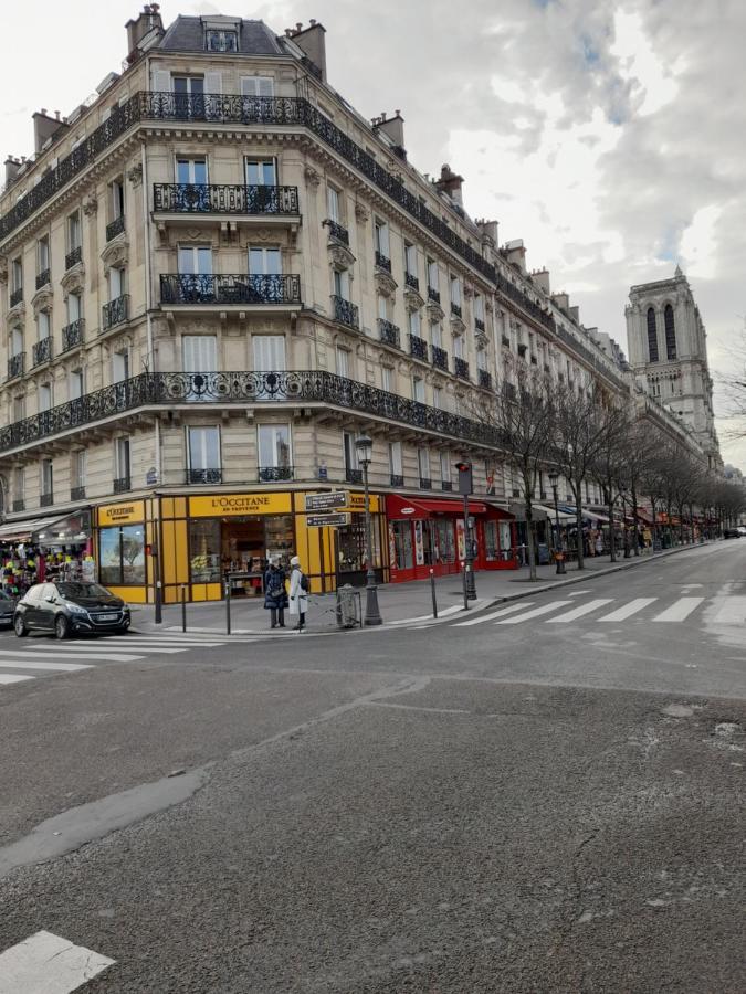 Apartamento Cosy 2 Pieces Typiquement Parisien A Notre-Dame Exterior foto